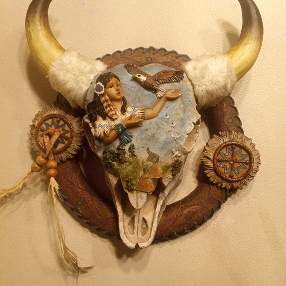 Cattle skull hanging wall decor